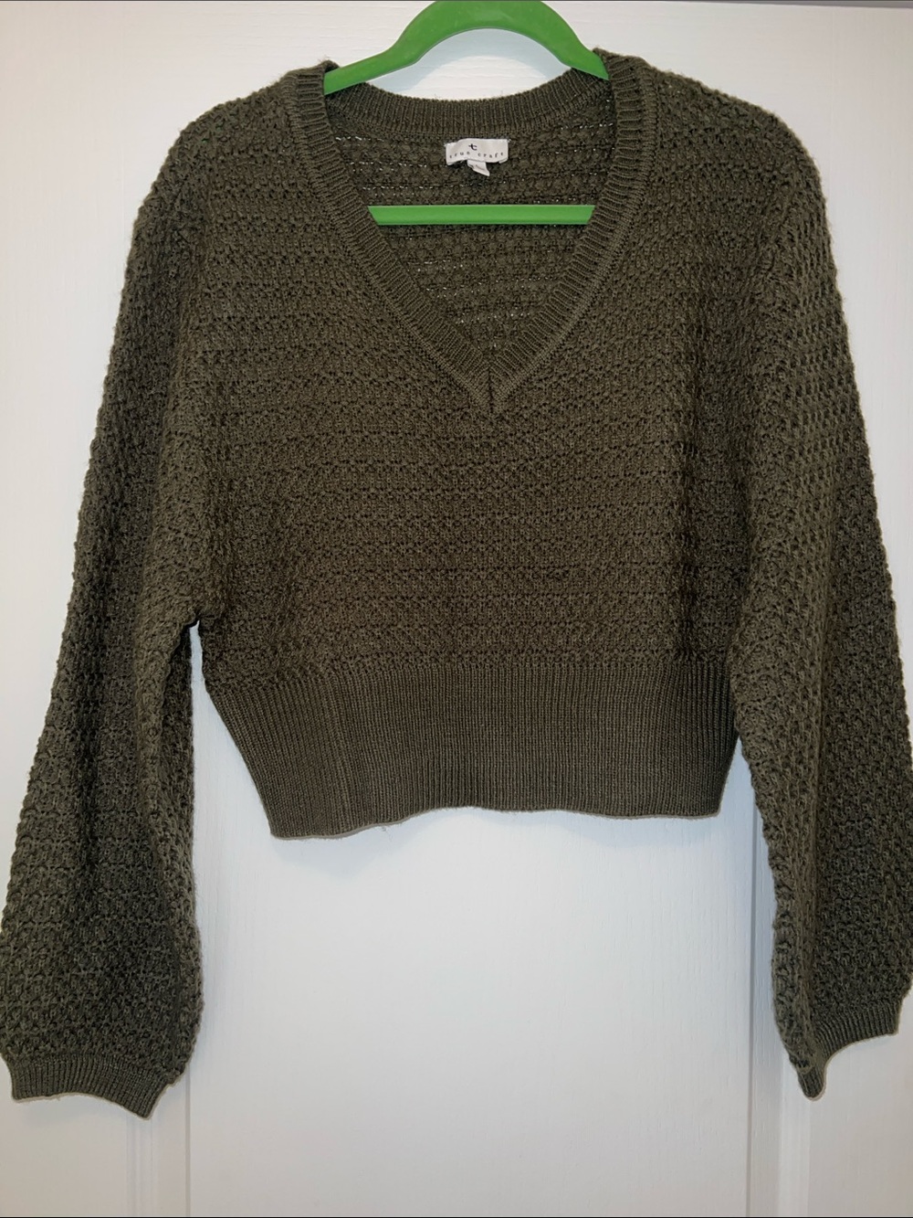 True Craft Olive Green V-Neck Textured Cropped Sweater